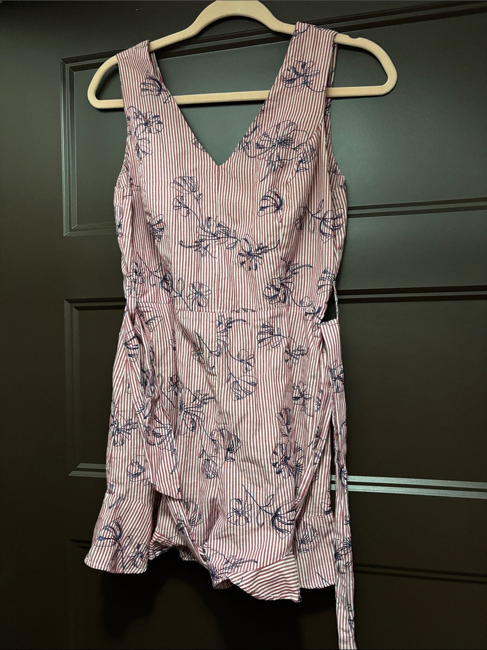 Gianni Bini Red Romper Size Medium 100% Cotton